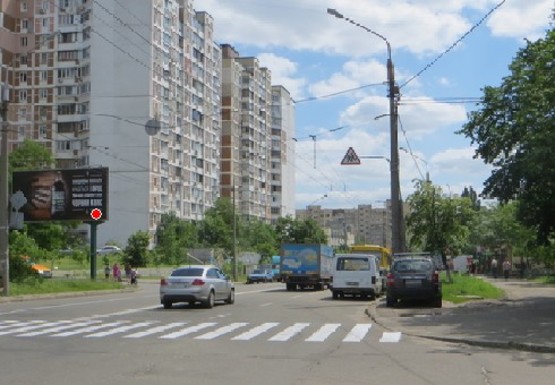 Фото рекламної площини за адресою Героев Сталинграда пр., 64_56