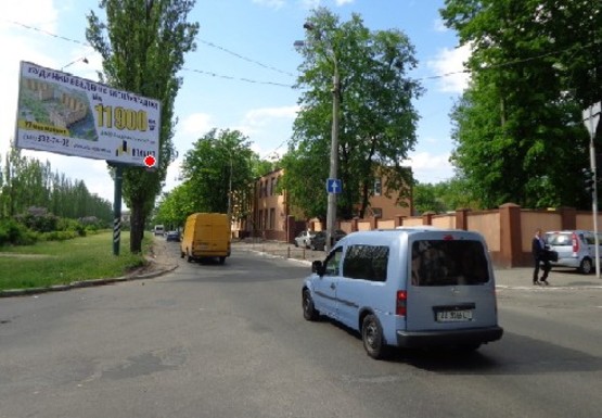 Фото рекламной плоскости по адресу Вернадского б-р., 28 - Академика Крымского ул.