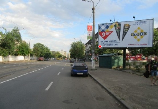 Фото рекламной плоскости по адресу Ялтинская ул., 6