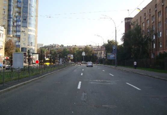 Фото рекламної площини за адресою Алмазова ул.