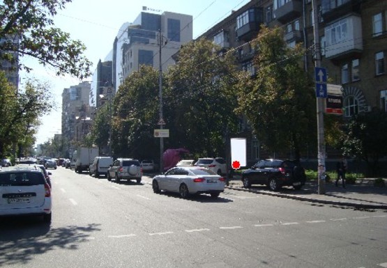 Фото рекламной плоскости по адресу Жилянская ул., 83/53