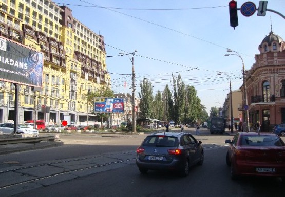 Фото рекламной плоскости по адресу Нижний Вал ул. - Константиновская ул.