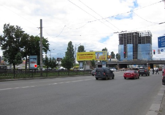 Фото рекламної площини за адресою Победы пр.