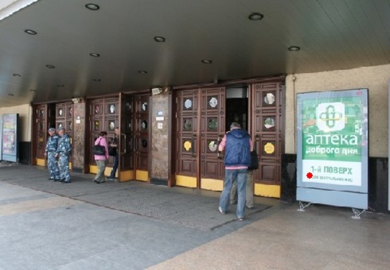 Фото рекламной плоскости по адресу Привокзальная площадь (Северный терминал)