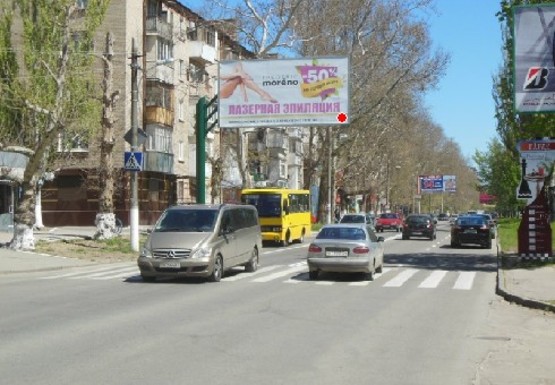 Фото рекламної площини за адресою Небесной сотни ул. - Тираспольская ул.