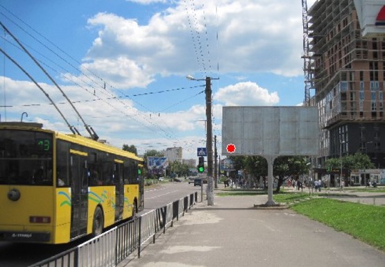 Фото рекламной плоскости по адресу Чорновола пр., 101 - Панча ул.