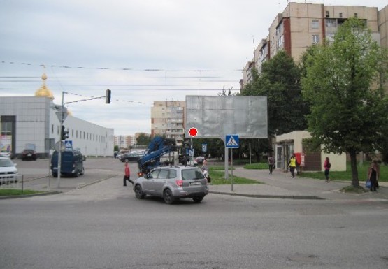 Фото рекламной плоскости по адресу Наукова ул.