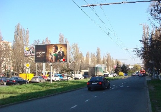 Фото рекламної площини за адресою Небесной Сотни пр., 89