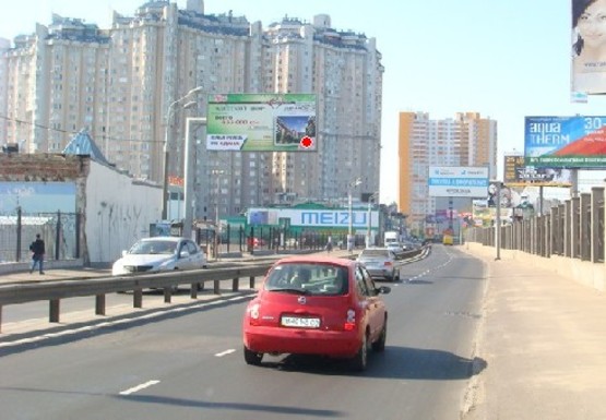 Фото рекламної площини за адресою Среднефонтанская ул. ТЦ Среднефонтанский В ( Семафорный переулок,4)