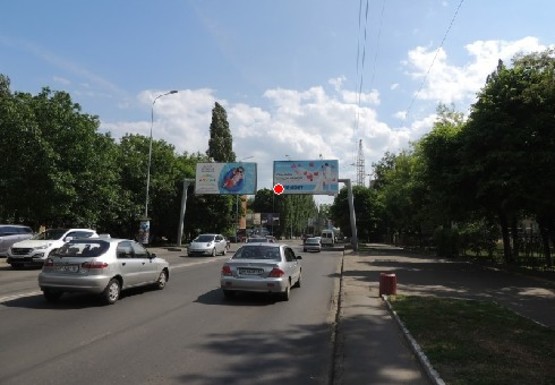 Фото рекламної площини за адресою Краснова ул., 11-Б напротив