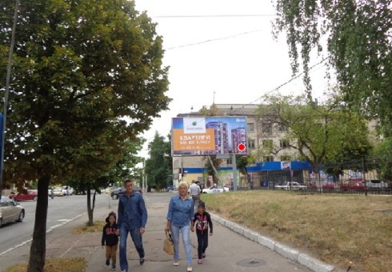 Фото рекламної площини за адресою Победы пр. - Гончая ул.