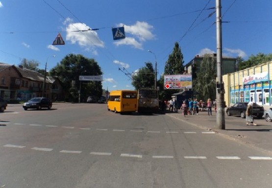 Фото рекламной плоскости по адресу Ивана Мазепы ул., 43