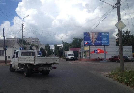 Фото рекламної площини за адресою Всехсвятской ул. - Генерала Пухова ул., 74