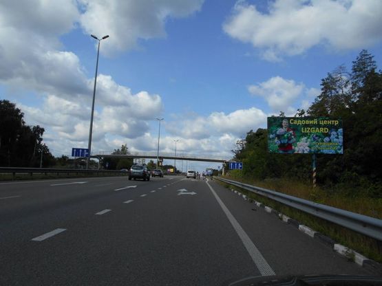 Фото рекламной плоскости по адресу с. Капітанівка, траса М-06 Київ-Чоп (Житомир), км 24+100 право