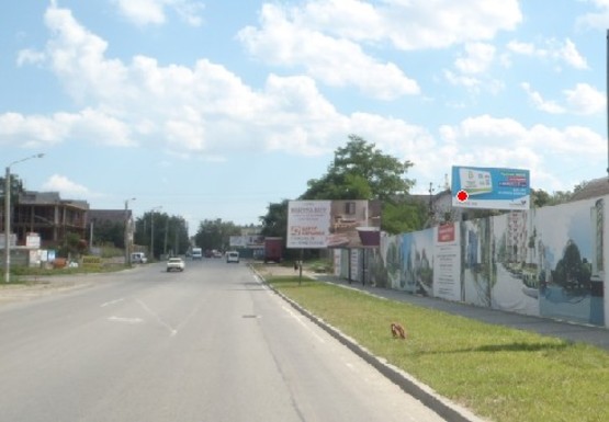 Фото рекламной плоскости по адресу Набережная им. Стефаника