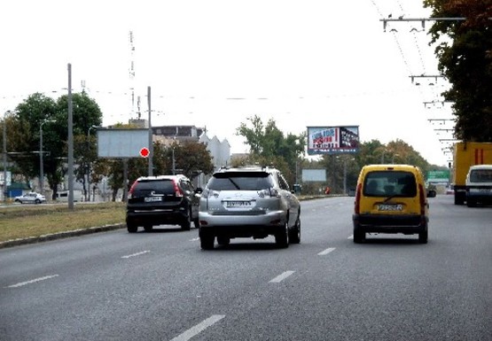 Фото рекламної площини за адресою Московский пр., напротив дома № 202