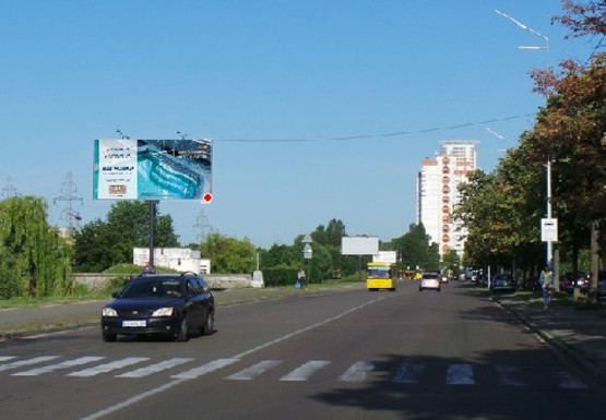 Фото рекламної площини за адресою Закревского Николая ул., 9 (напротив)