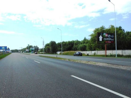 Фото рекламной плоскости по адресу Дніпровське шосе, перед АЗК ОККО, траса Н-01 "Київ-Знам'янка", км 22+320 право