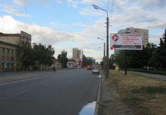 Фото рекламной плоскости по адресу Бориспольская ул., напротив дома №7