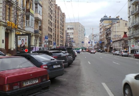 Фото рекламної площини за адресою Саксаганского ул., 36 (напротив)