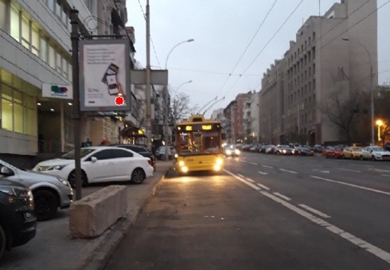 Фото рекламной плоскости по адресу Антоновича ул., 40