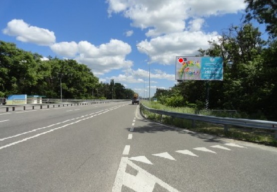 Фото рекламної площини за адресою Трасса M-03, Киев-Харьков, 46700