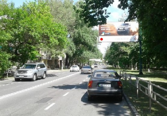 Фото рекламної площини за адресою Небесной сотни ул., напротив дома №1