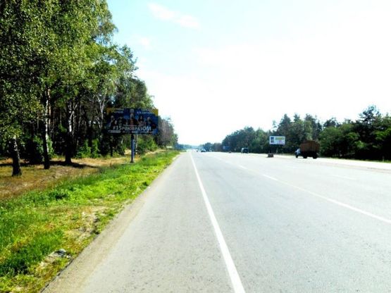 Фото рекламной плоскости по адресу c. Віта-Поштова, траса М-05 Київ-Одеса, км 22+720 право