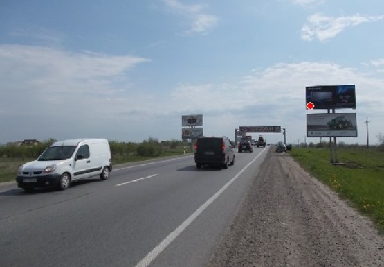 Фото рекламной плоскости по адресу Кольцевая дорога (напротив стадиона АРЕНА ЛЬВОВ) верх