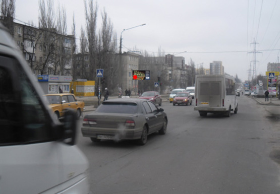 Фото рекламной плоскости по адресу Космонавтов ул, РЦ "Космос"