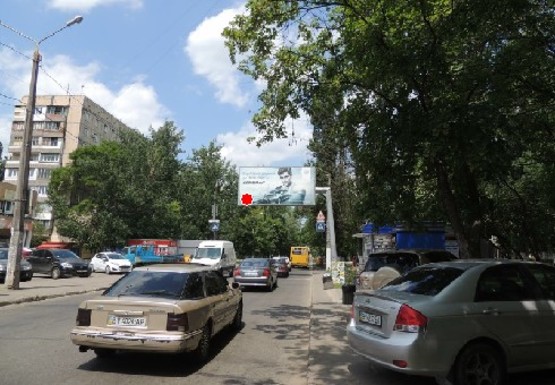 Фото рекламної площини за адресою Ильфа и Петрова ул., 11-А