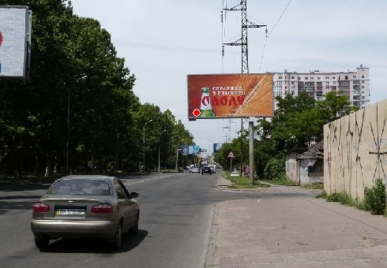 Фото рекламної площини за адресою Малиновского ул. - Хвойный пер., 22