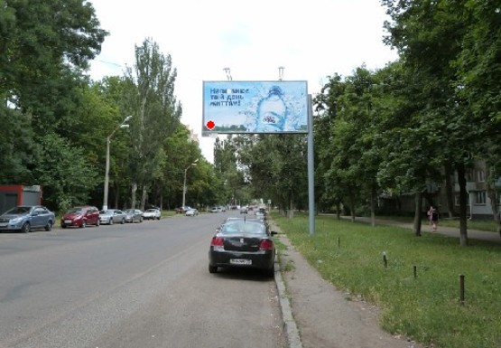 Фото рекламної площини за адресою Ивана и Юрия Лип ул., 25