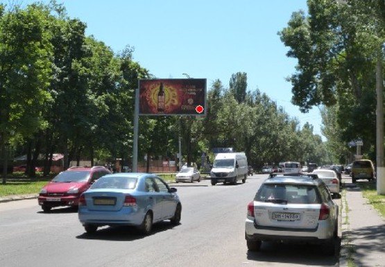 Фото рекламної площини за адресою Ивана и Юрия Лип ул., 25