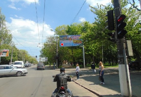 Фото рекламної площини за адресою Розумовская ул. - Прохоровский сквер