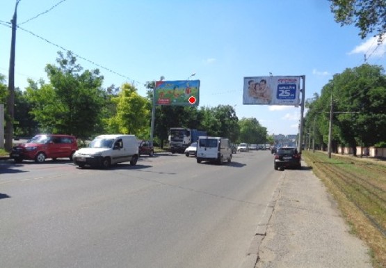 Фото рекламної площини за адресою Люстдорфская дорога, 10 напротив