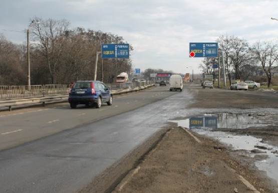 Фото рекламної площини за адресою Овидиопольськая дорога, Клеверний мост (№4)