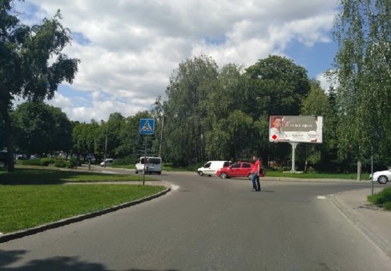 Фото рекламной плоскости по адресу Мицкевича ул. - Кавказская ул.