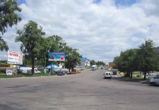 Фото рекламної площини за адресою Млыновская ул. - Макарова ул., авторынок