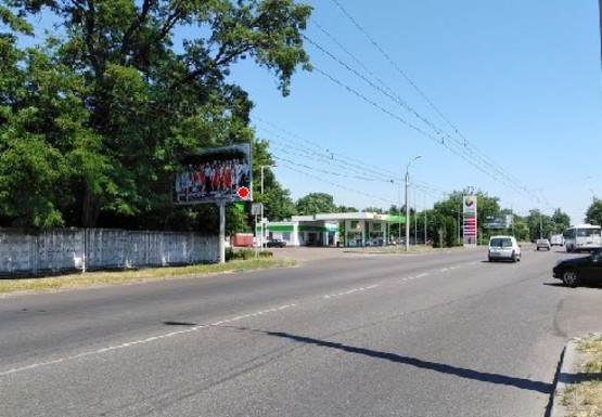Фото рекламной плоскости по адресу Смелянская ул., 131 (супермаркет Cтрой-зона)