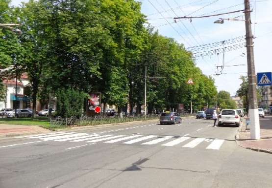 Фото рекламної площини за адресою Пирогова ул. [№16] (сквер)