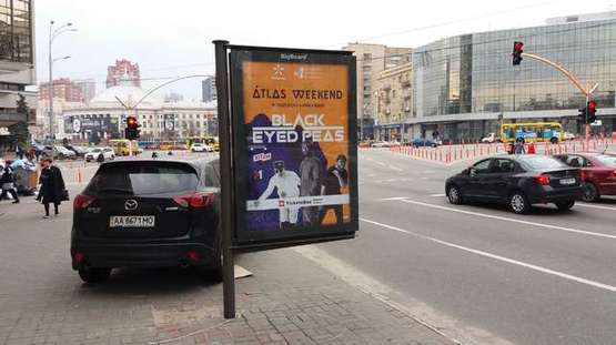 Фото рекламной плоскости по адресу Саксаганського вул., 147/5