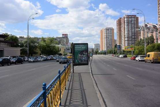 Фото рекламной плоскости по адресу Лесі Українки бульв., 30а (ресторан "Казбек") (асф.розподільник) ; №8 ((1-скрол))