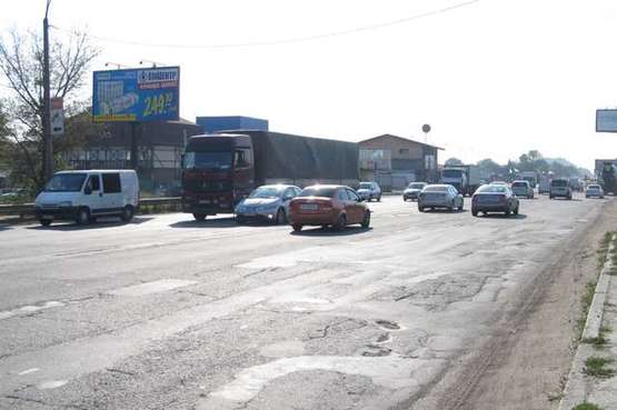 Фото рекламної площини за адресою Велика Кільцева дорога - Ватутіна вул., ; район смт Жуляни (в напр. Одеської пл. )