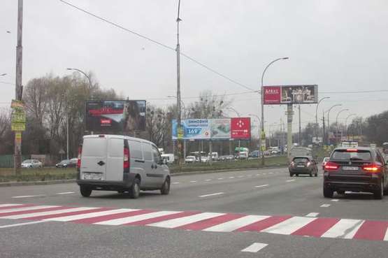Фото рекламной плоскости по адресу Академіка Заболотного вул., 35 - шлях Пирогівський вул. (Червонопрапорна вул.), 158/1, на розподілювачі (в направл. Одесской пл.)