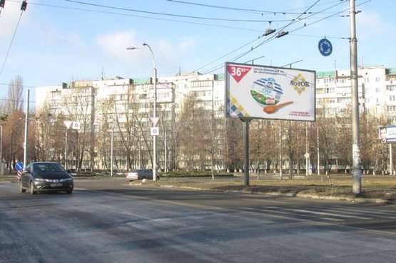 Фото рекламної площини за адресою Василя Касіяна вул. - Маршала Якубовського вул., 2 (в направл. Якубовського)