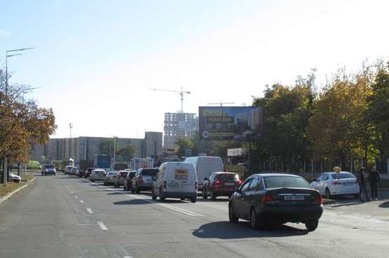 Фото рекламної площини за адресою Березняківська вул., 23