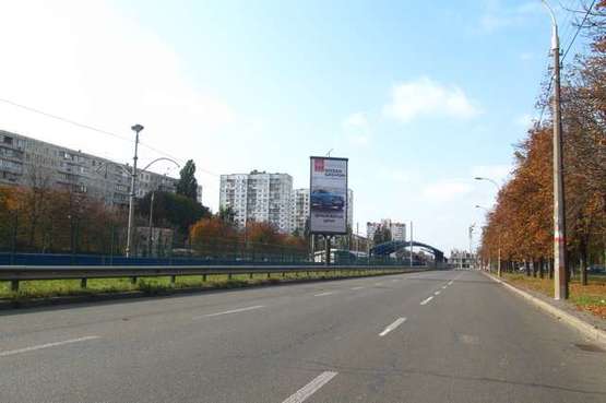 Фото рекламної площини за адресою Леся Курбаса просп., 16 на розподілювачі