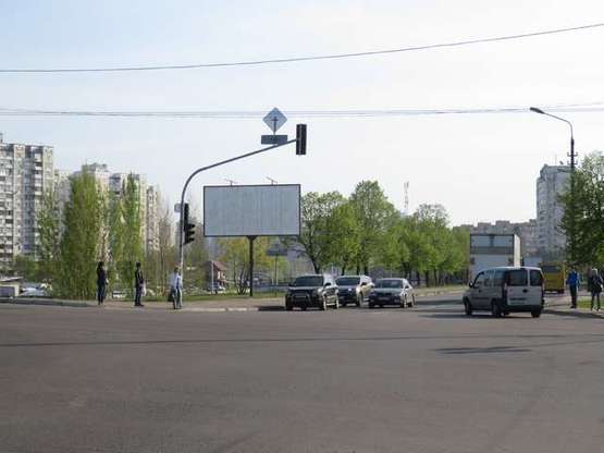 Фото рекламной плоскости по адресу Оноре де Бальзака вул.,  38 напроти