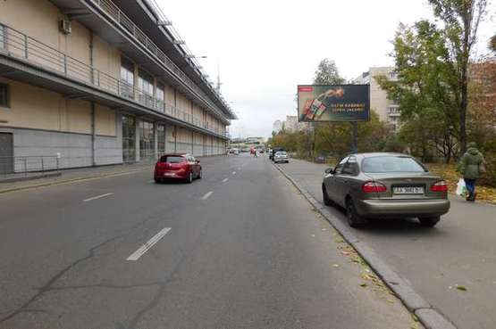 Фото рекламной плоскости по адресу Оболонський просп., 34
